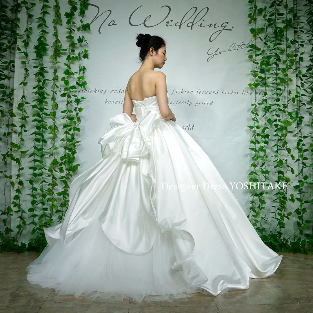 ウエディングドレス.白.Aライン.サテン.リボン.パニエ付き.結婚式.挙式  