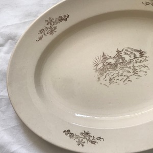 風景模様のオーバルプレート