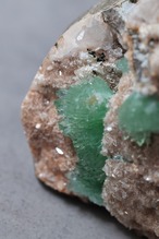グリーンアポフィライト × スティルバイト 「自由な木々」Green Apophyllite with Stilbite ◇ 天然石・鉱物・パワーストーン・原石 | st00395