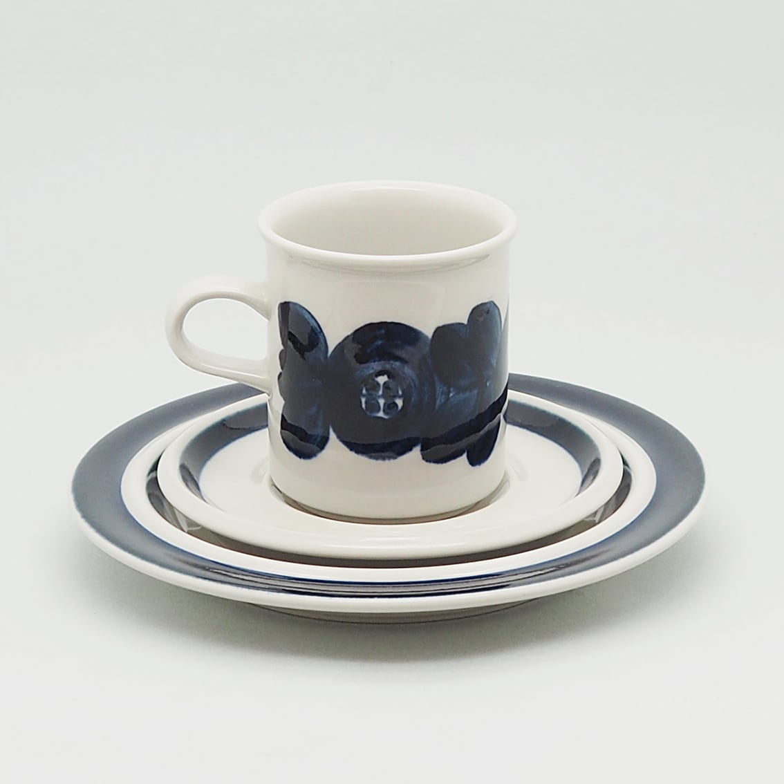 ARABIA | bero弁天長屋｜オリジナル家具と北欧ヴィンテージ食器販売