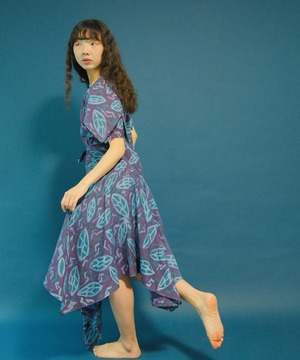 【送料無料】1980’s Cotton puffed sleeve block print leaves asymmetric hem dress