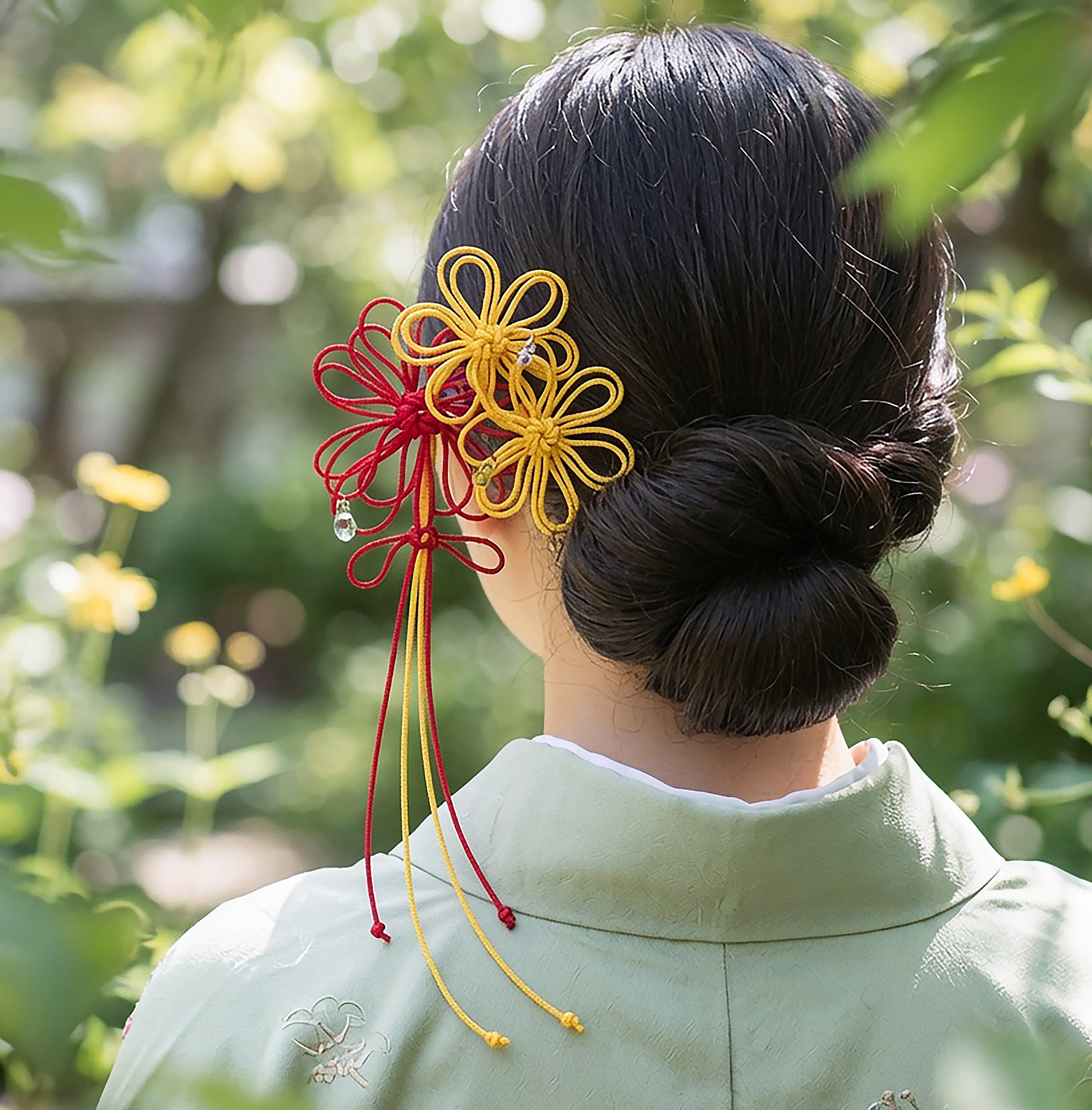 飾り結びかんざし「唄ほのか」(黄×赤)【軽量】浴衣・着物・フォーマルの和装ヘアに。