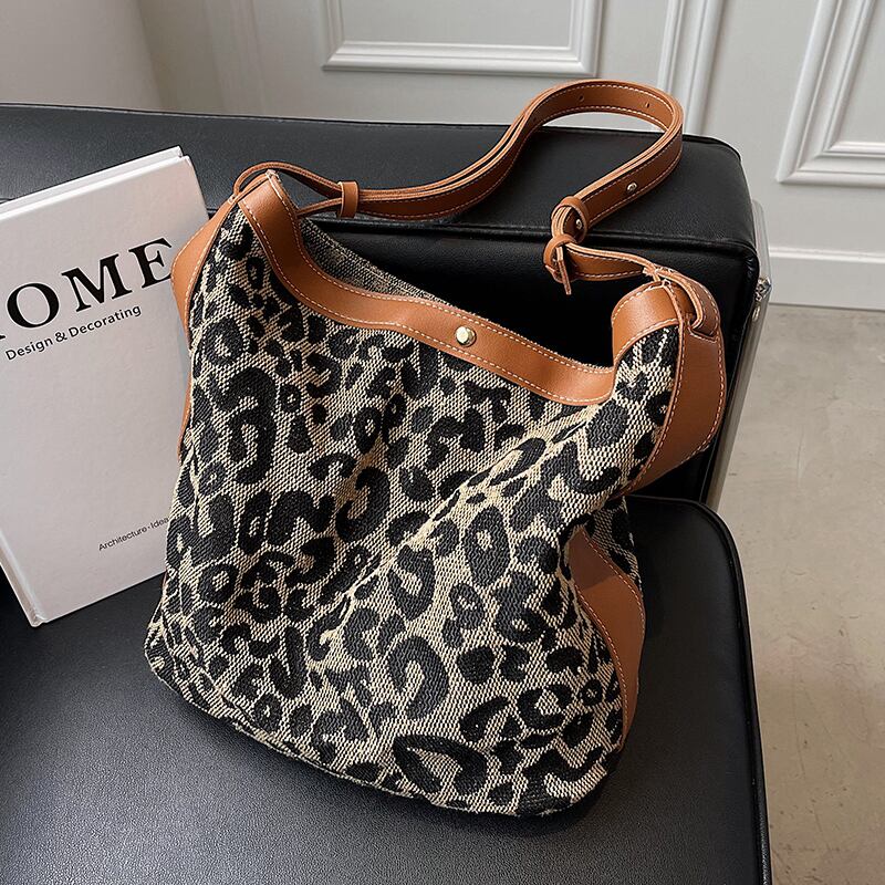 レオパードプリント柄オータムウィンター 秋物 冬物 メッセンジャーバッグ Tiancai_Wing_Bag55645863276