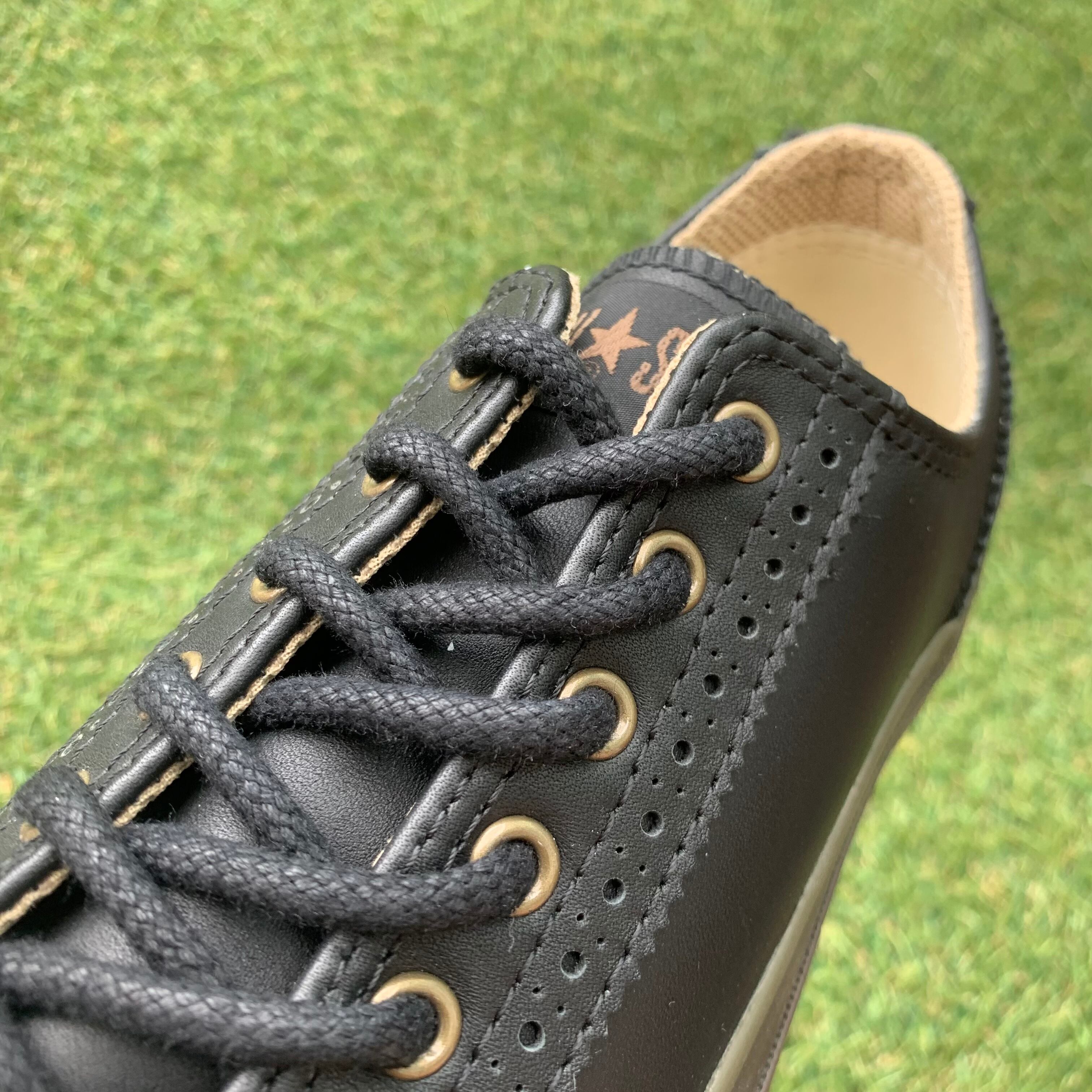 アディダス 24.5cm オフホワイト/コアブラック/ゴールドメタリック 限定モデル！converse ALLSTAR MDLM LEATHER OX コンバース