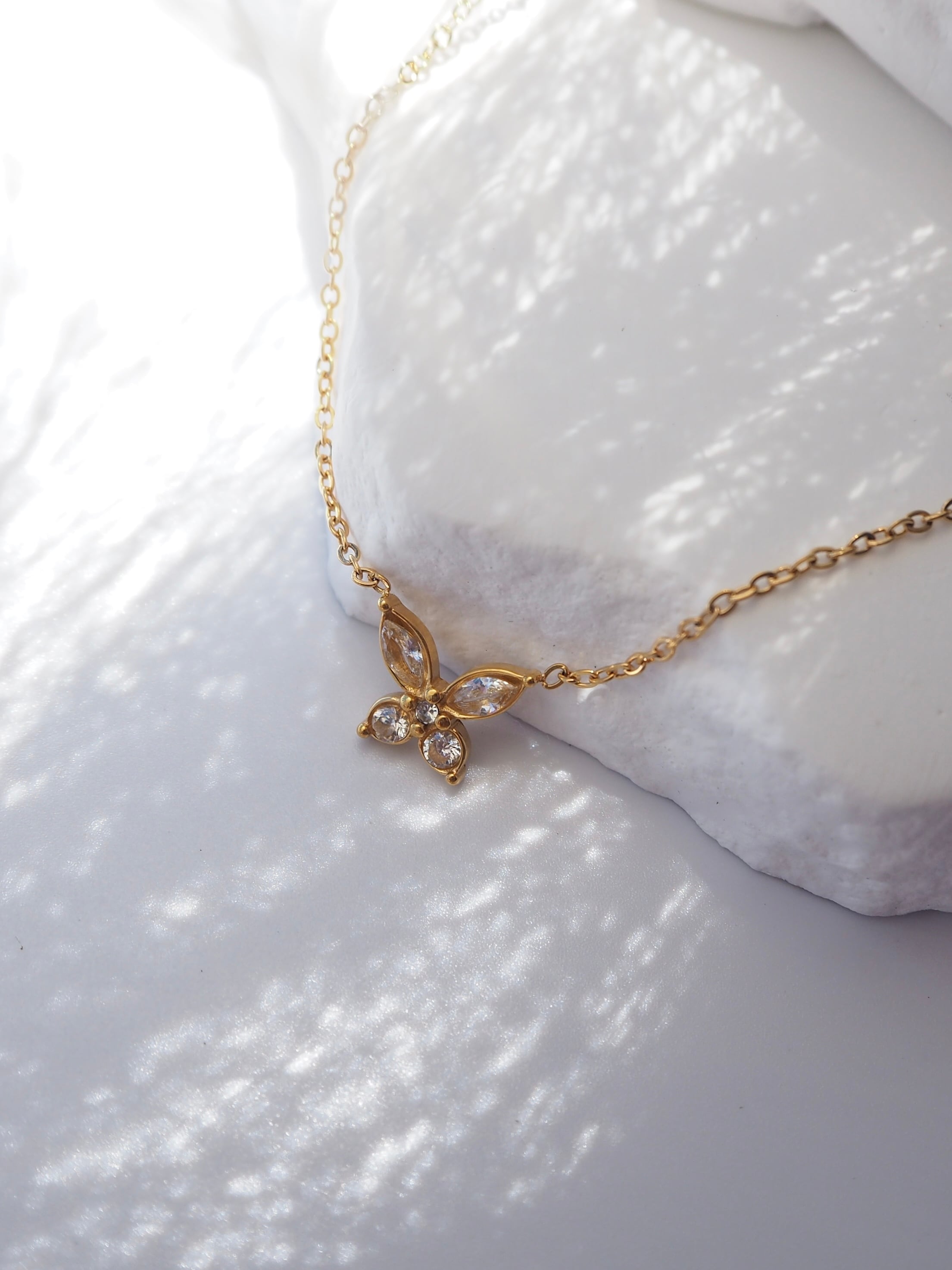 butterfly zirconia necklace【金属アレルギー対応】