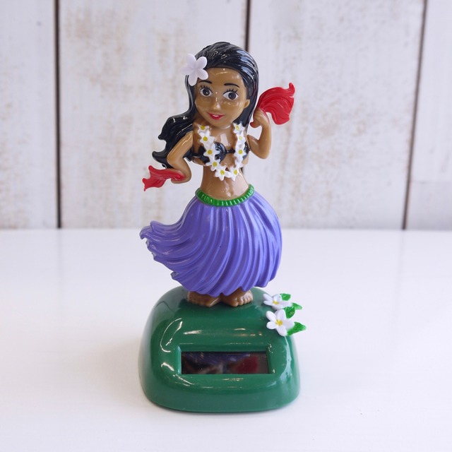 ソーラードール 紫 フラ人形 イイ タヒチアンガール フラガール ユラユラ ダッシュボードドール＜SRA4 パープル＞