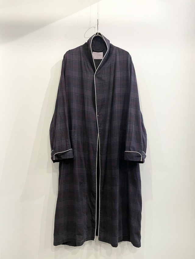 TrAnsference reshaped flannel check gown - midnight garment dyed