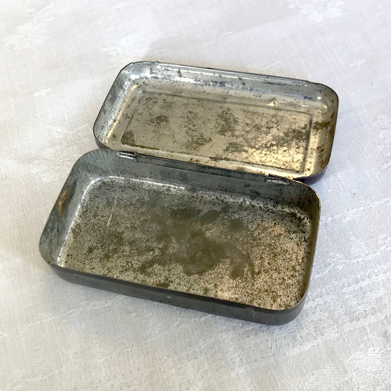 TIN缶 BAYER BAYER 手のひらサイズ 11OTd16