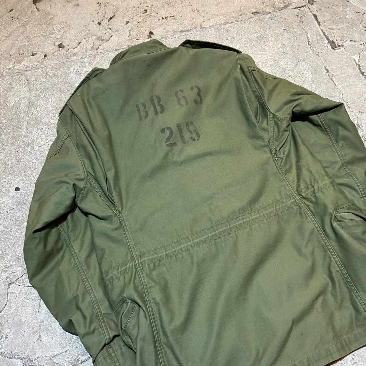 80s US ARMY / M65 3rd フィールドジャケット バックステンシル サイズ 