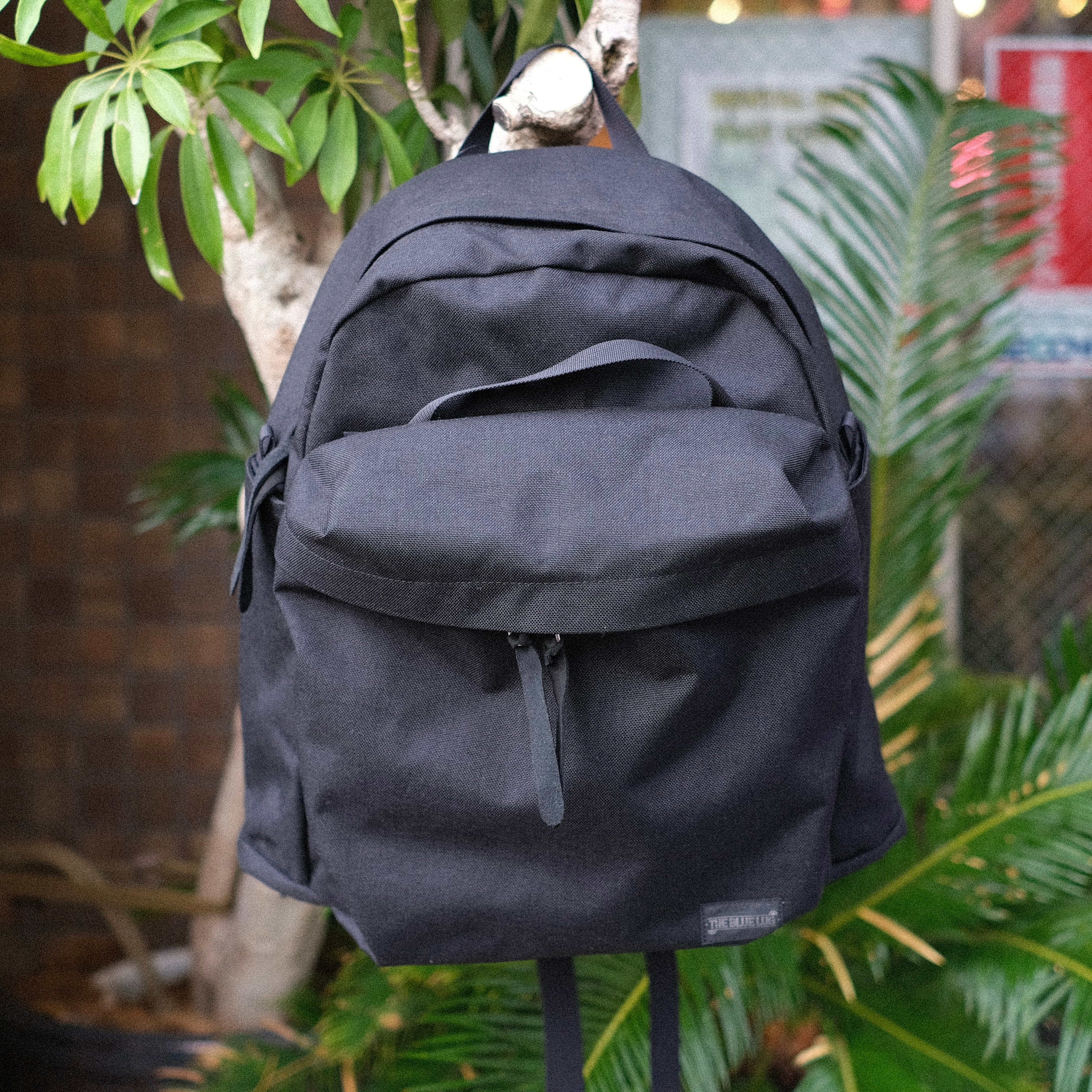 BLUE LUG】 THE DAY PACK (BK) | Humhumhug Online Shop BLUE LUG】 THE DAY PACK (BK) | Humhumhug Online Shop
