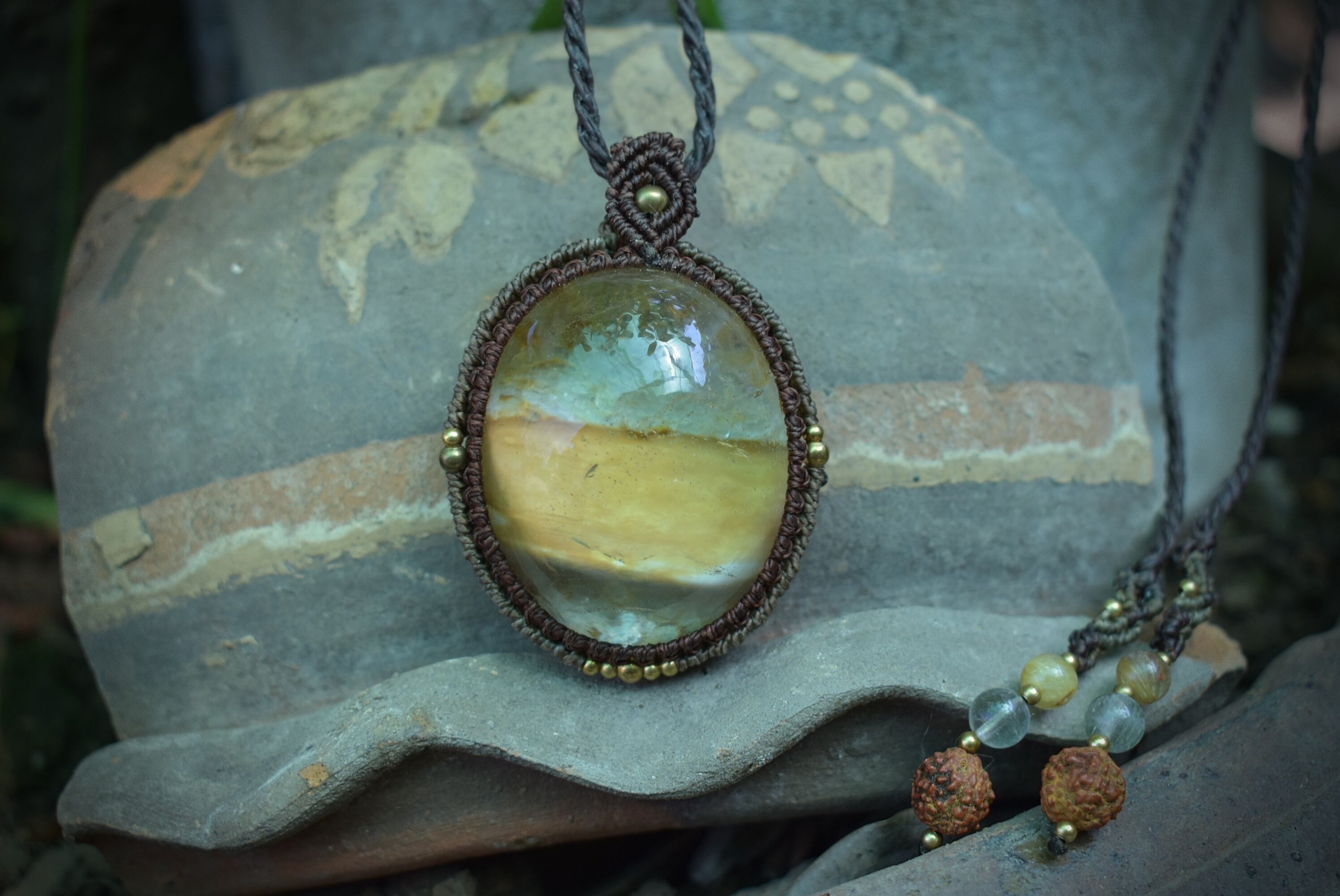 レアもの★偶然の神秘★ガーデンクォーツ マクラメペンダントgar037