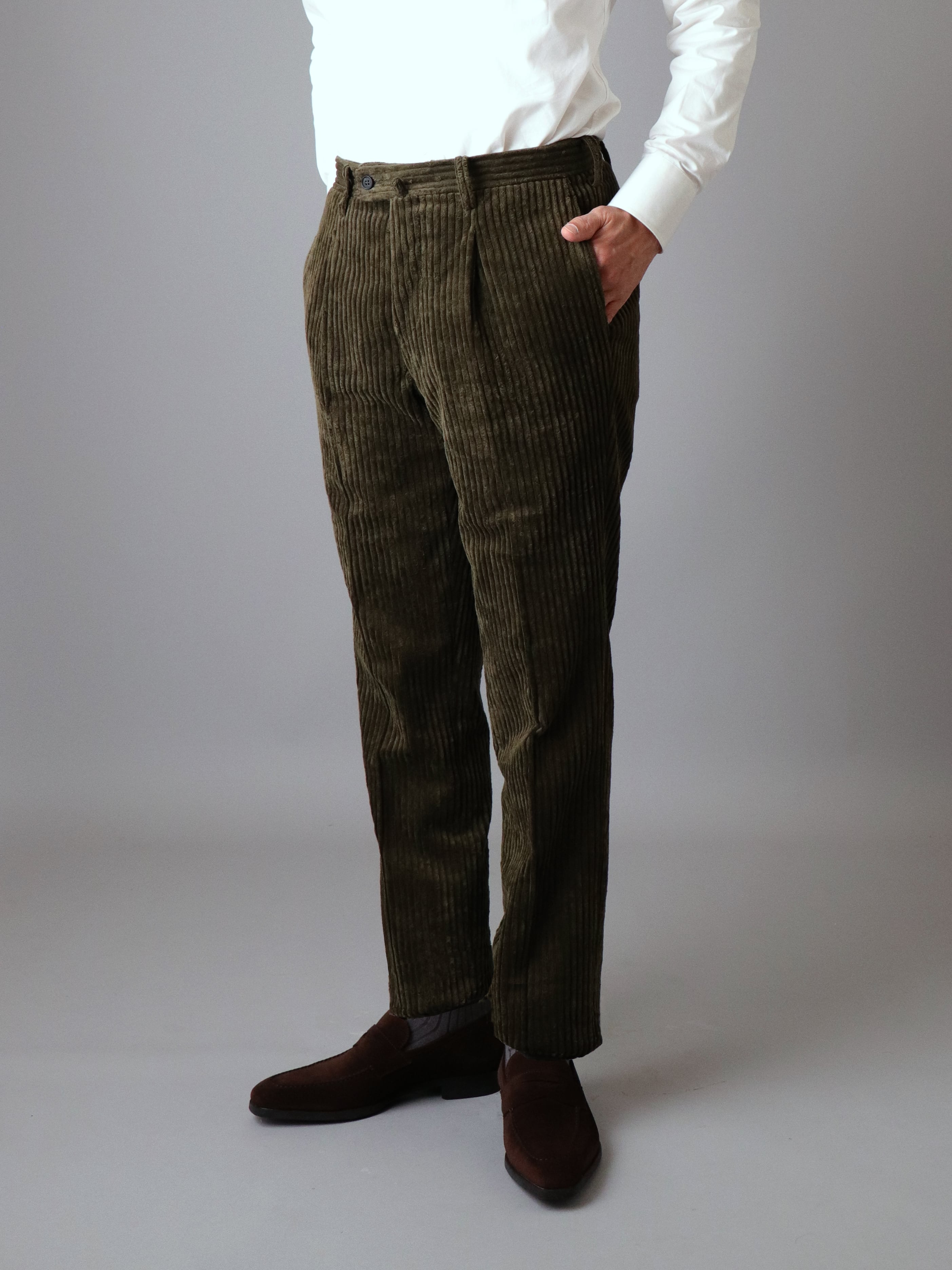 030】 Wide-Wale Corduroy Moss Green 【KOYAMA】 （CALSA High Grade