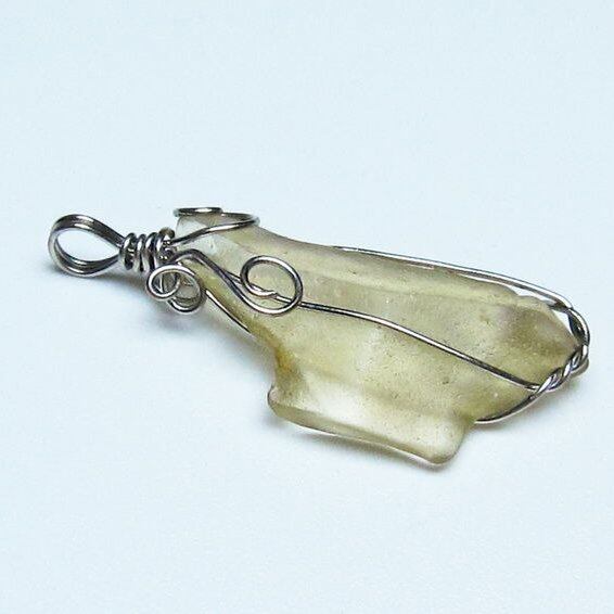 リビアングラス ペンダント 一点物 メール便可 112-13614