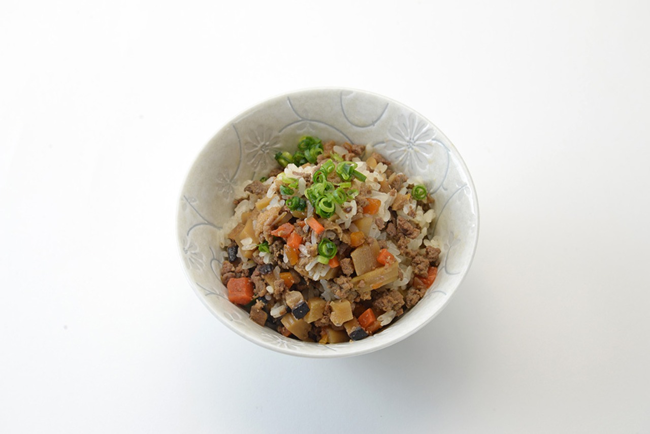 奥球磨のまぜご飯の素（猪と奥球磨の野菜たち）