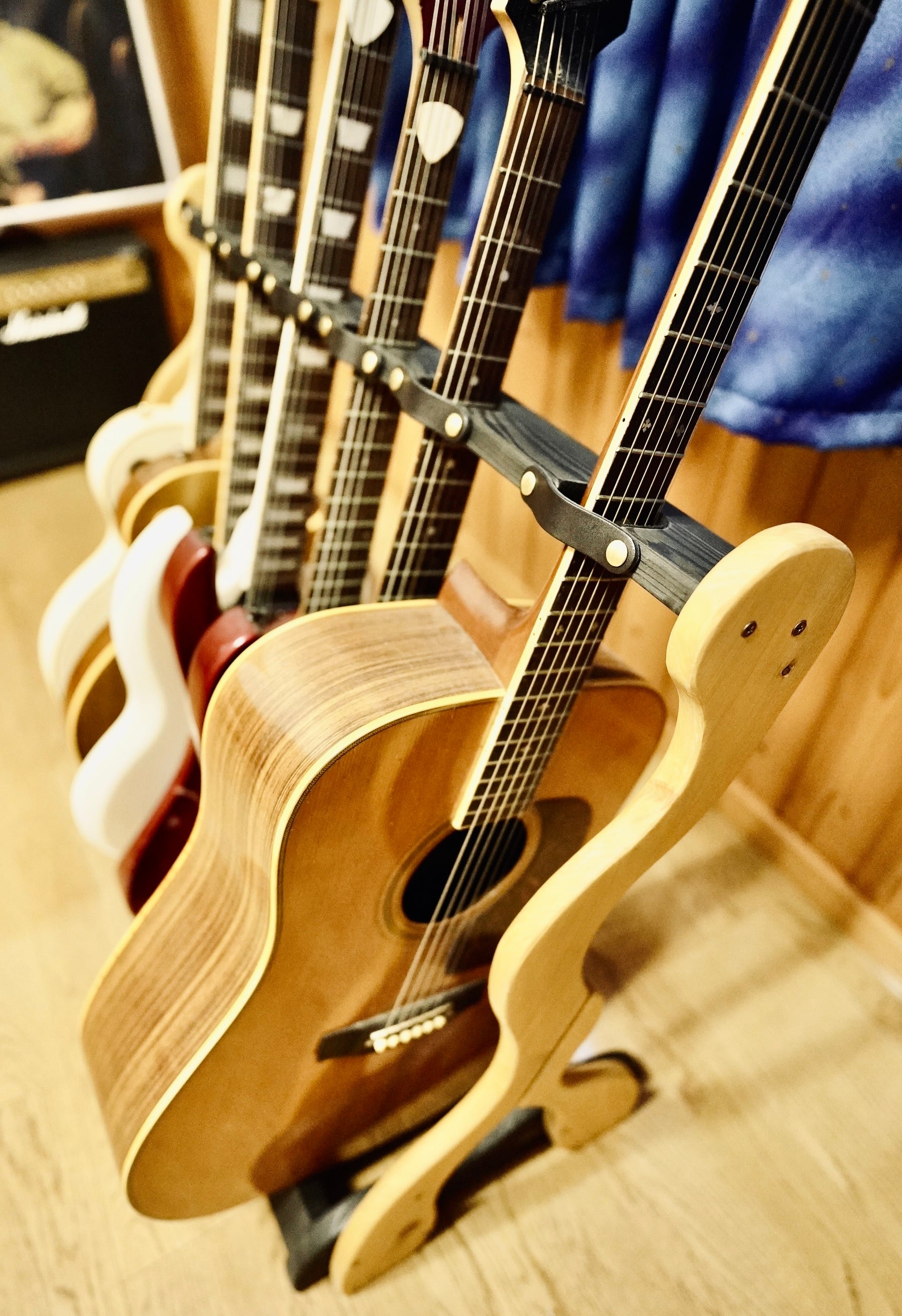 限定1本】手作り木工 ギタースタンド （ステイン仕上げ） 6本掛け