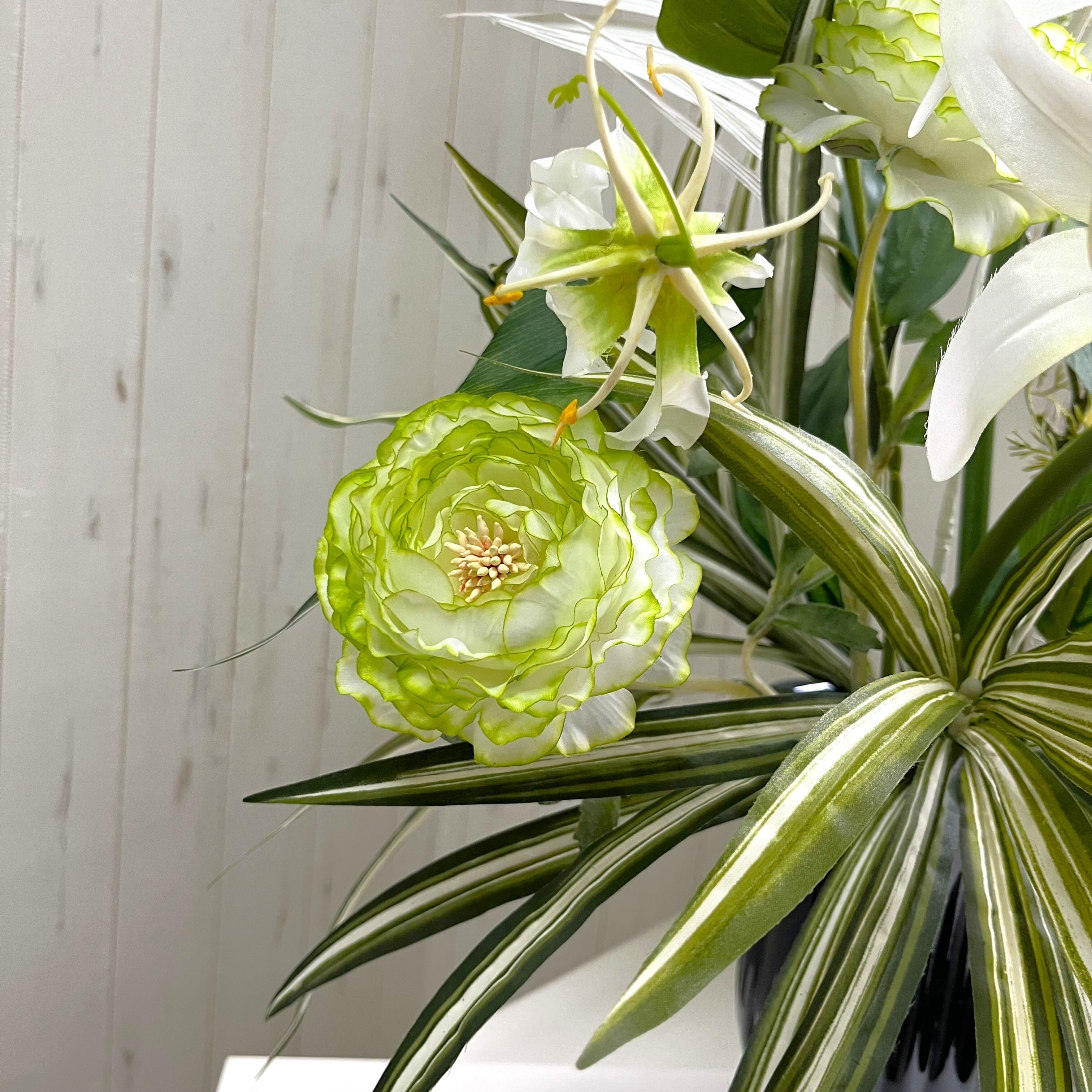 フレッシュアマリリスアレンジメント | Flower Art Shop サエラ