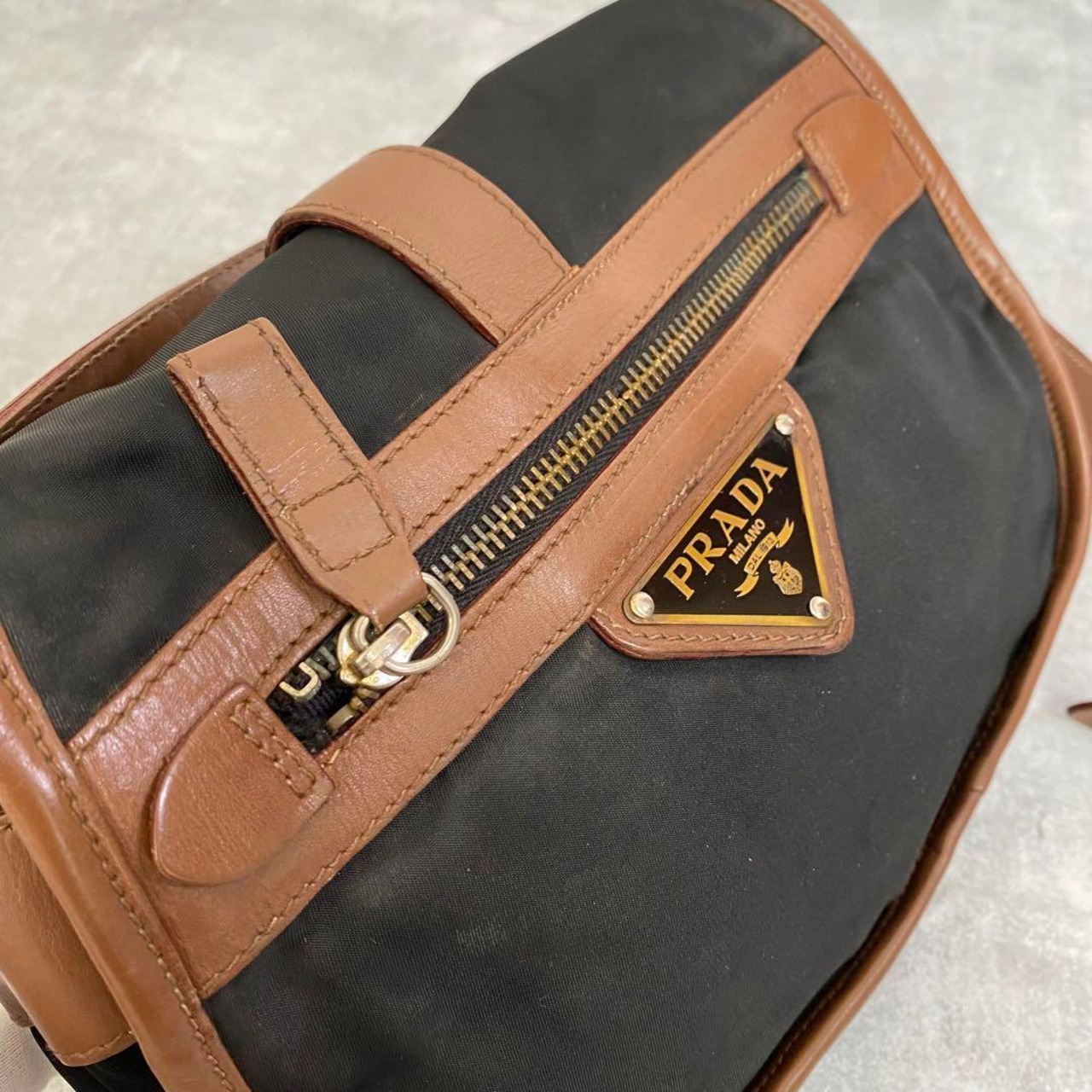 希少】PRADA ショルダーバッグ レザー ナイロン ブラウン 