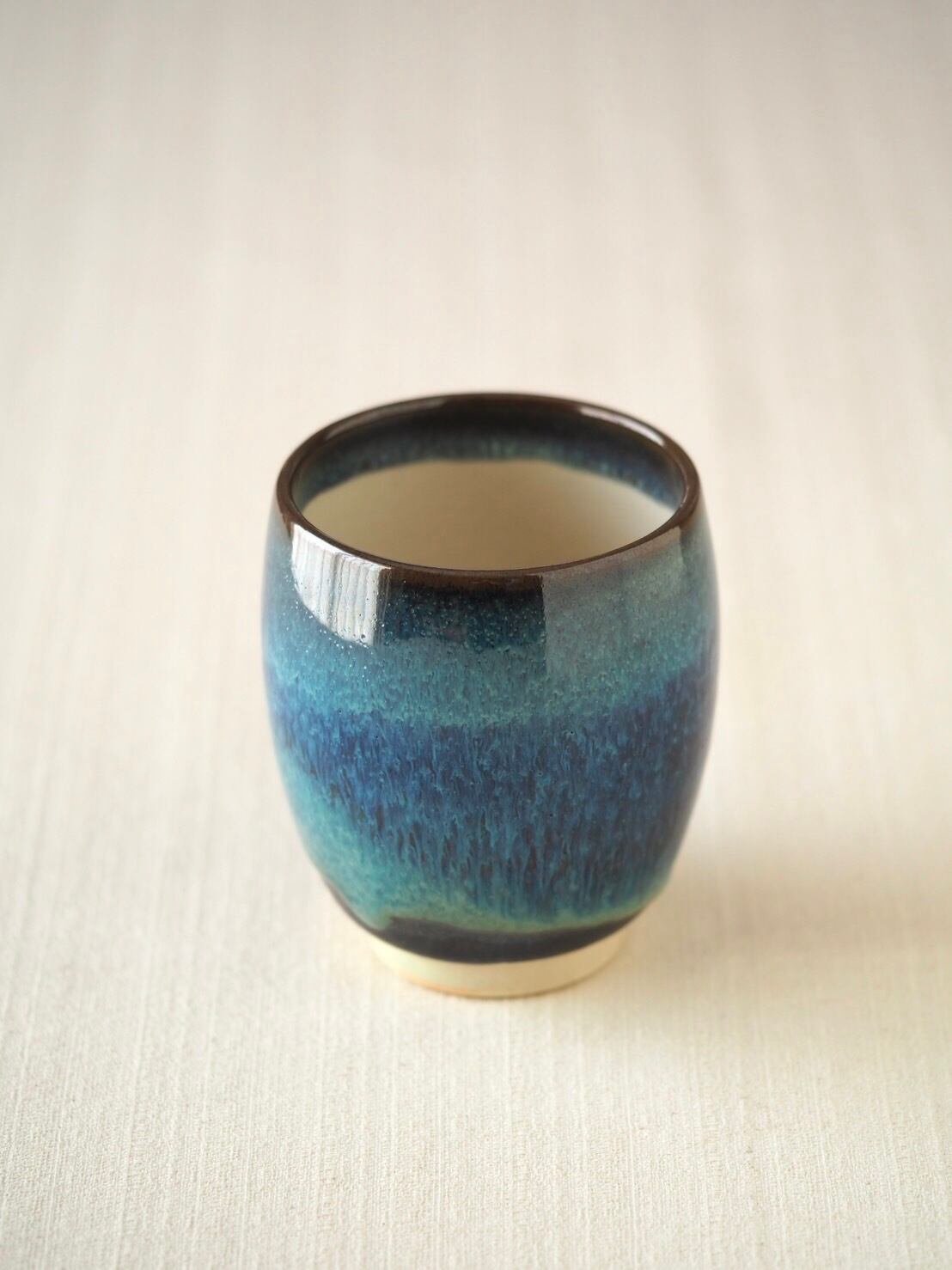 こぶ志窯(北海道) 海鼠釉 長手湯呑（大） | Pay ID