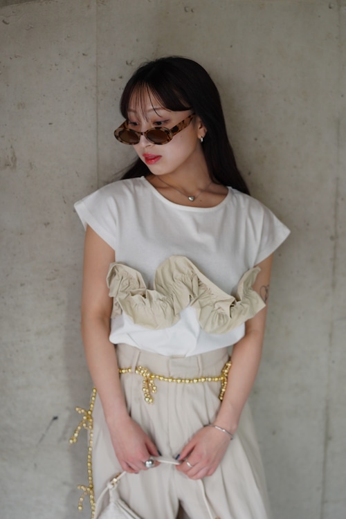 UNEUNE FRIL TOPS