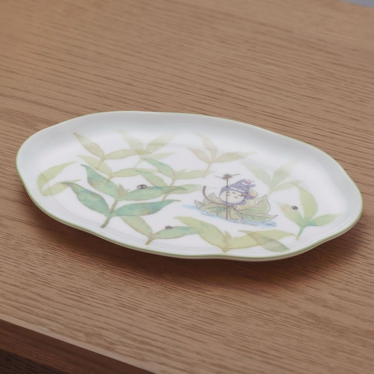 となりのトトロ ノリタケ 雲形プレート 23cm 葉っぱの船（ Noritake 