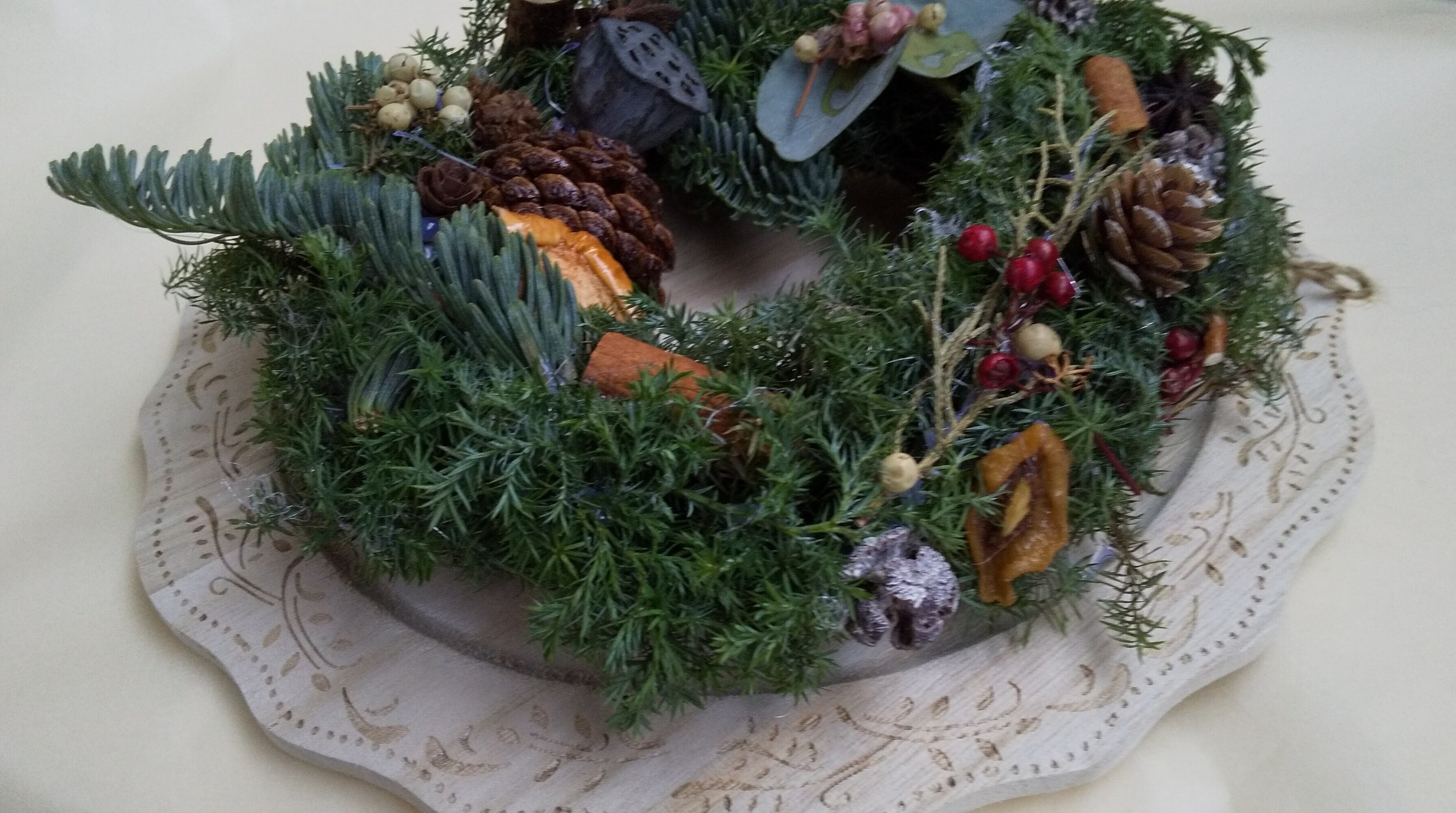 SoldOutフレッシュ20cmリース木箱もみの木木の実ドライフルーツリース