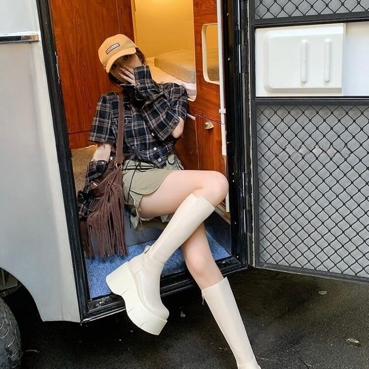 ボリュームプラットフォームロングブーツ10cm全2色 | 厚底シューズ