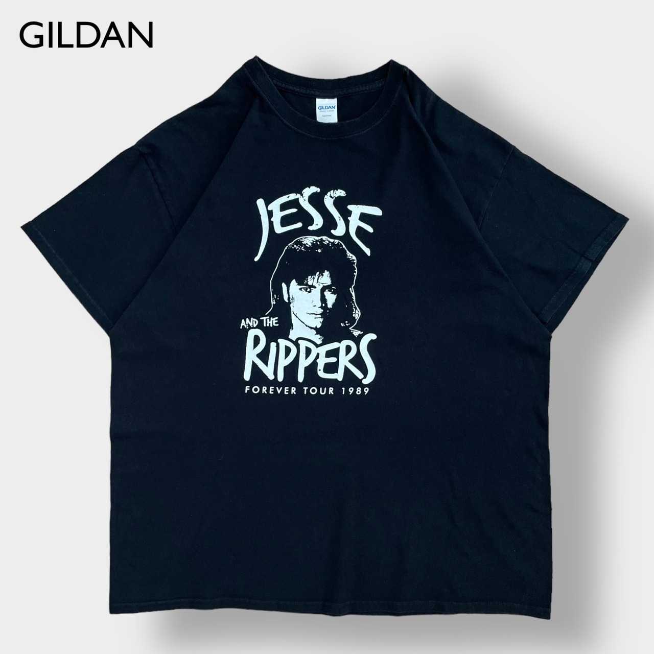 【GILDAN】バンドTシャツ JESSE AND THE RIPPERS 1989 ツアーTシャツ レプリカ ロゴ フォトプリント バンt ロックt 黒t XL ジェシー・アンド・ザ・リッパーズ ビッグサイズ 半袖 夏物 us古着