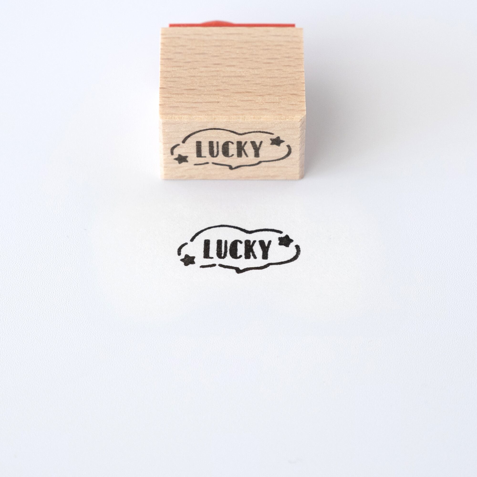 【吹き出しの文字】LUCKY | はんこ