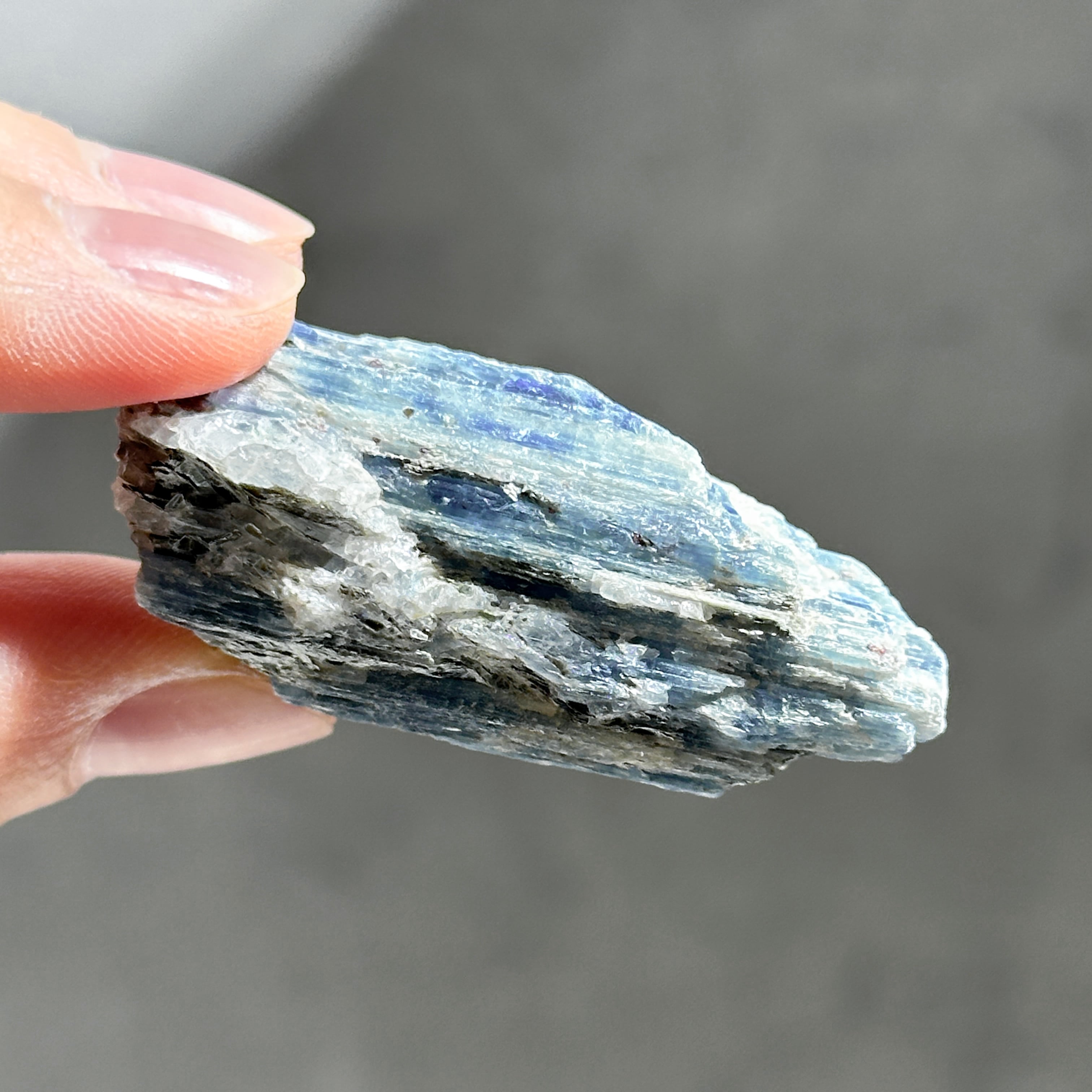 カイヤナイト 原石63◇ Kyanite ◇天然石・鉱物・パワーストーン