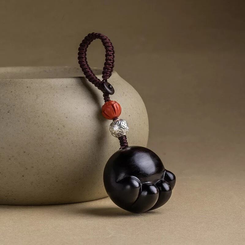 木製 猫の手キーホルダー