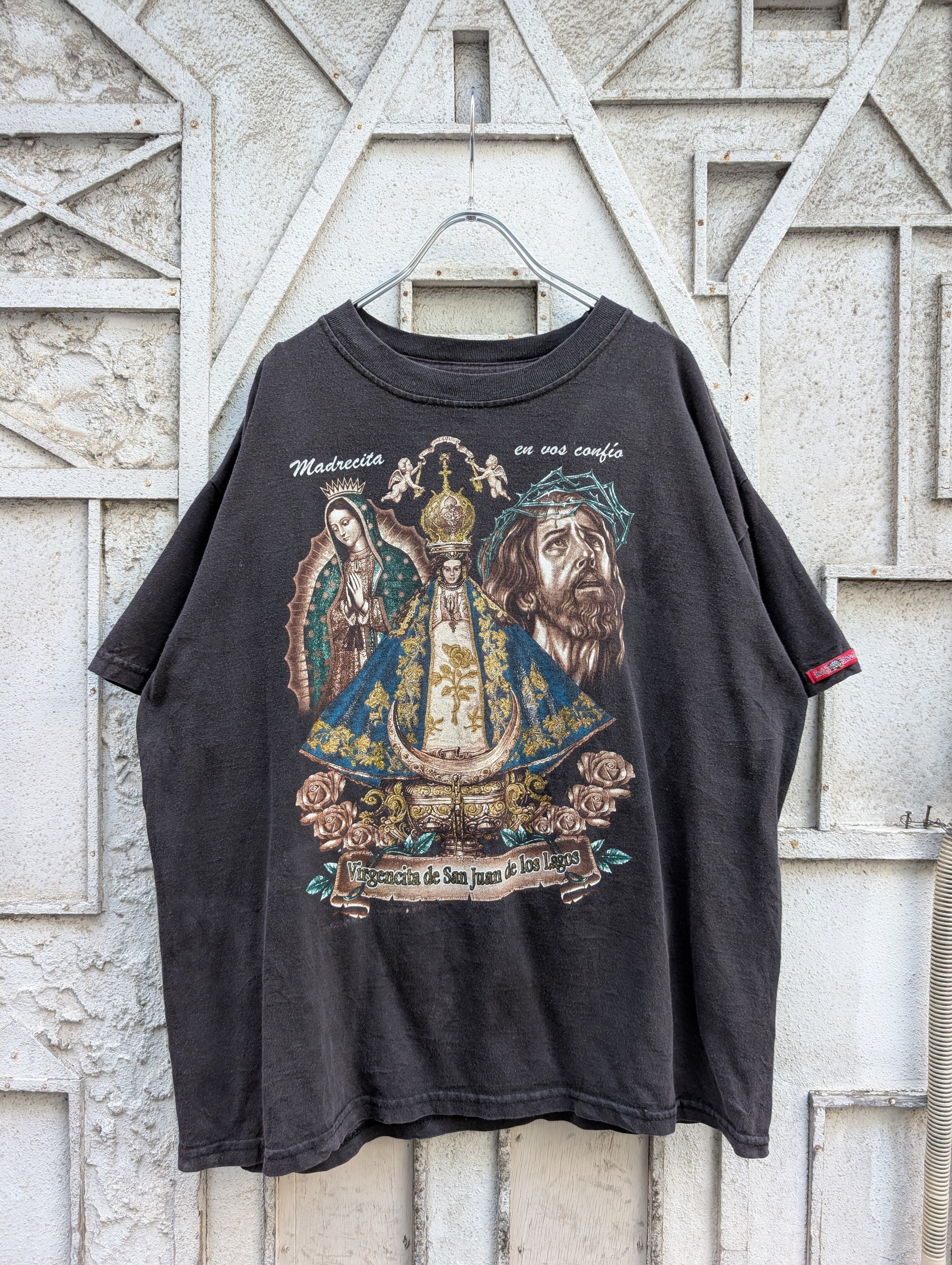 "JESUS CHIRIST" print & lame tee