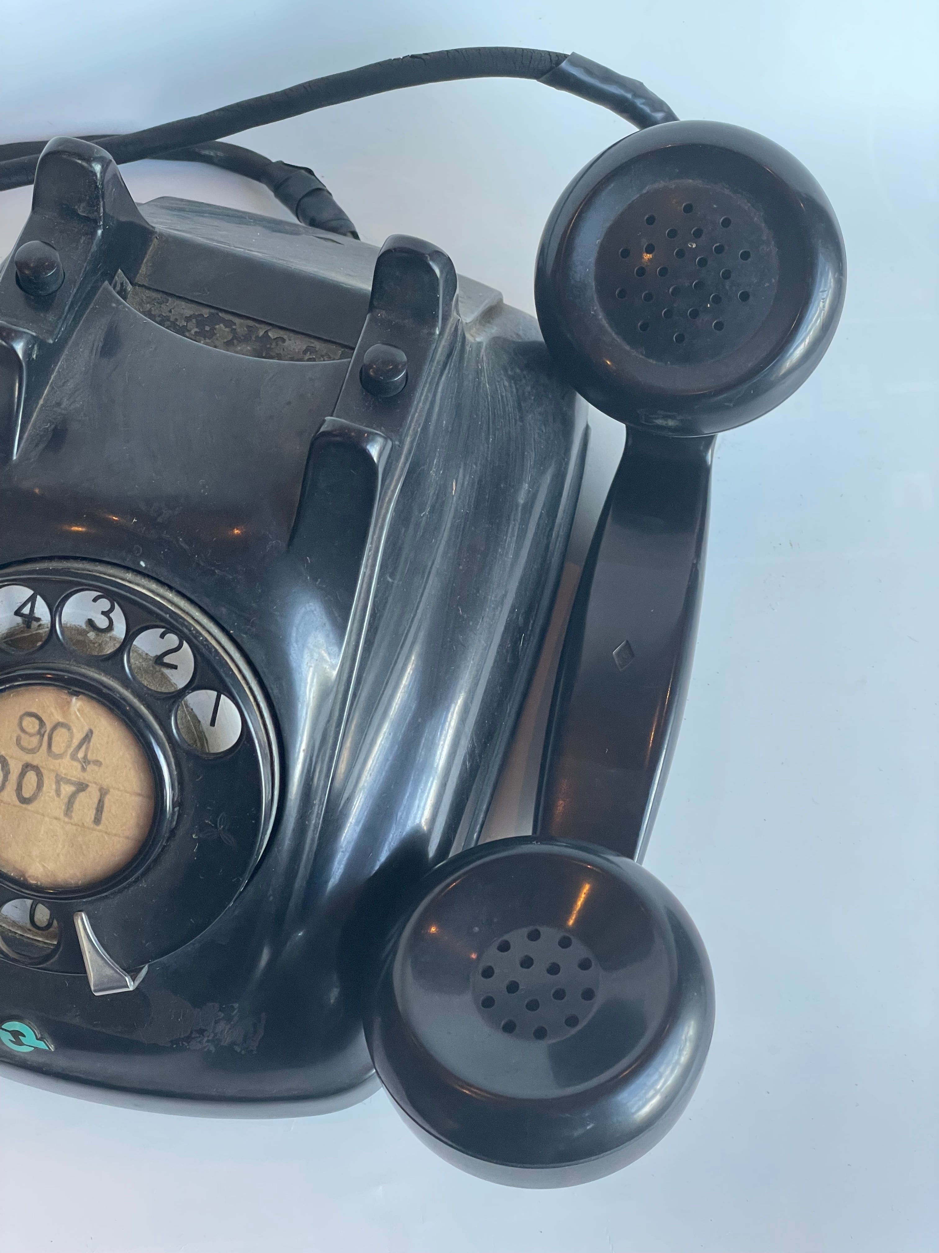 昭和 電話 黒電話 4号 レトロ 電電公社 ビンテージ 古道具 アンティーク Japan Vintage 昭和 電話 黒電話 4号 レトロ 電電公社 ヴィンテージ