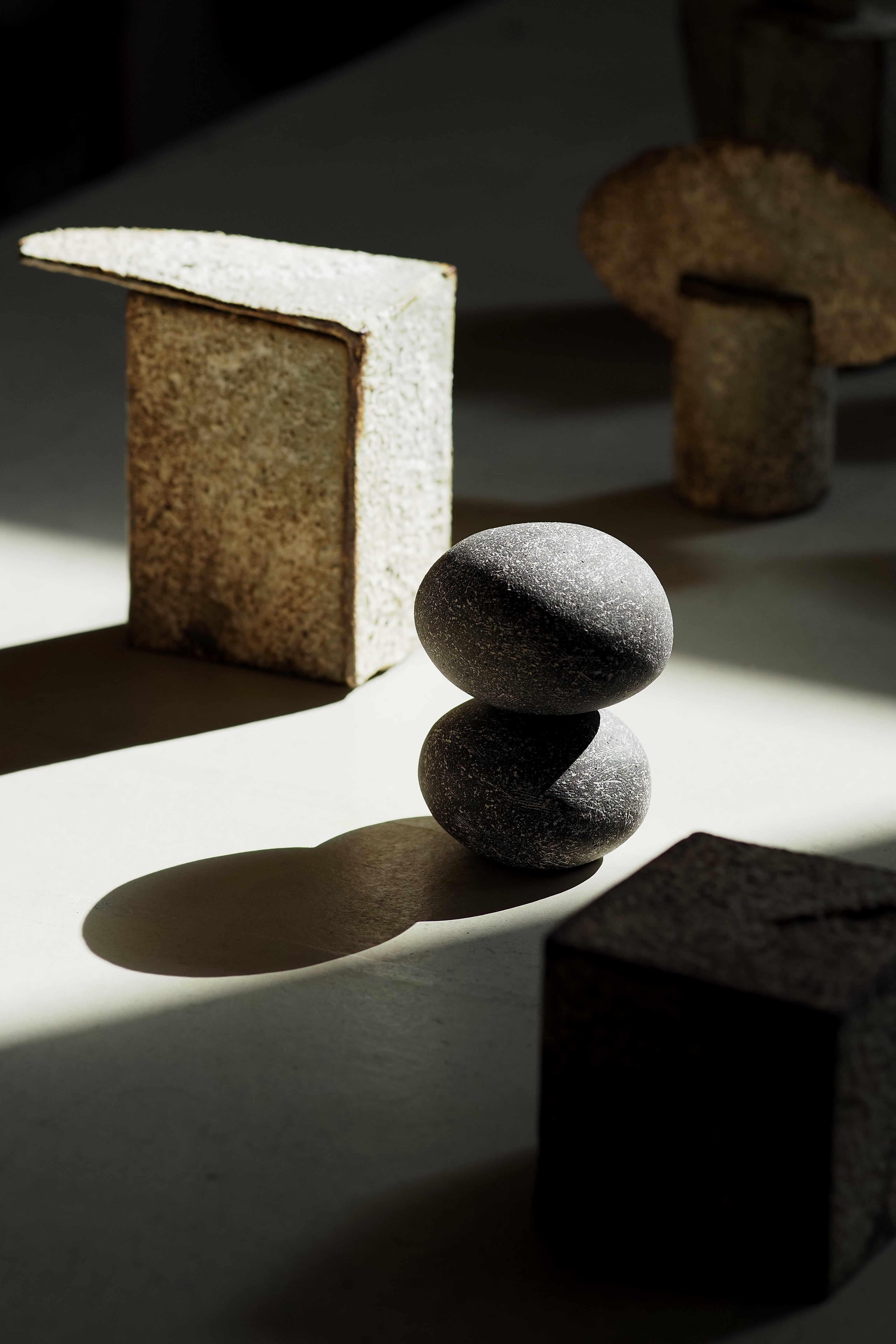 村上 躍 129.焼締積石花器 | 陶屋なづな