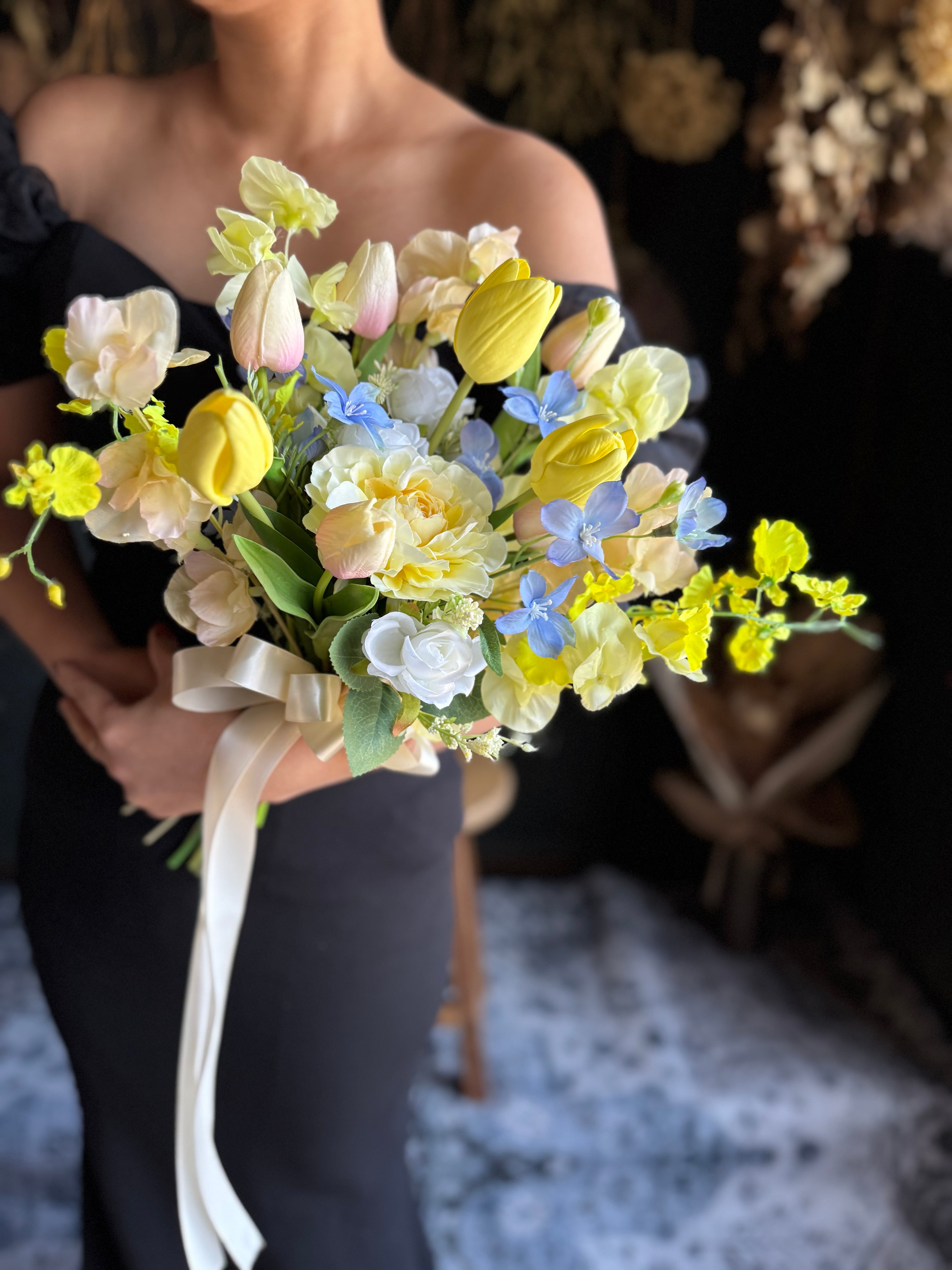 イエロー　ブルー　チューリップ　ウェディングブーケ　造花　結婚式 黄色チューリップ×ブルークラッチブーケ☆ | houkiboshi