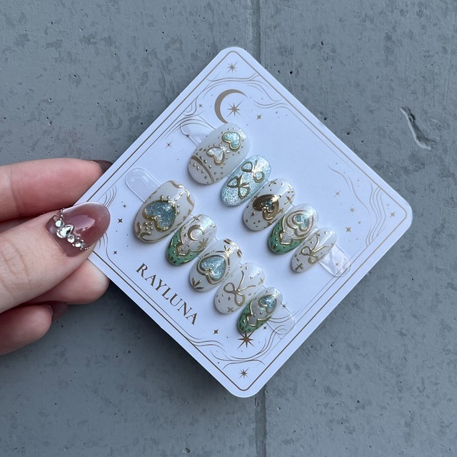 #536 くみちんの二目惚れ／XY105 繰り返し使えるネイルチップ