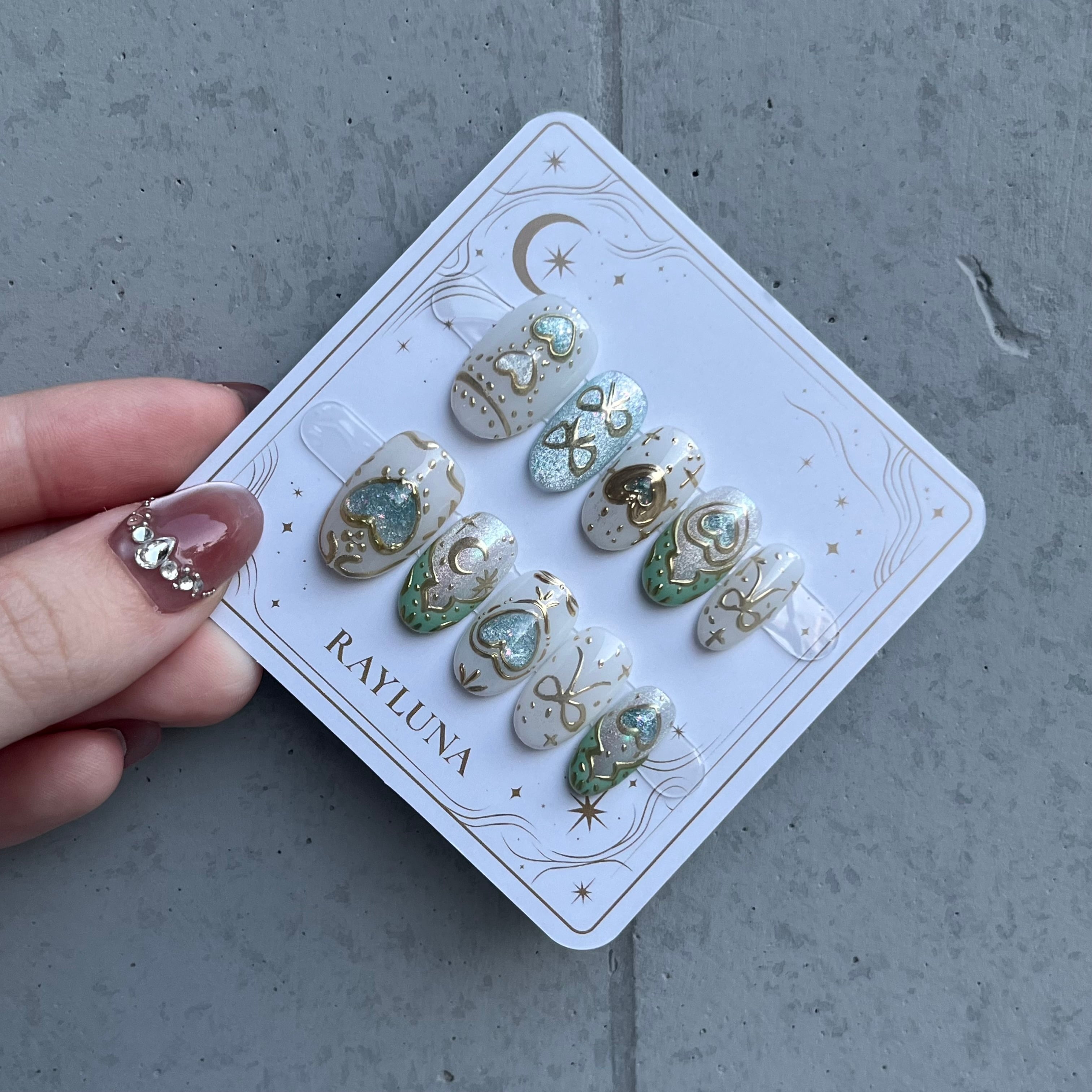 #536 くみちんの二目惚れ/XY105 繰り返し使えるネイルチップ