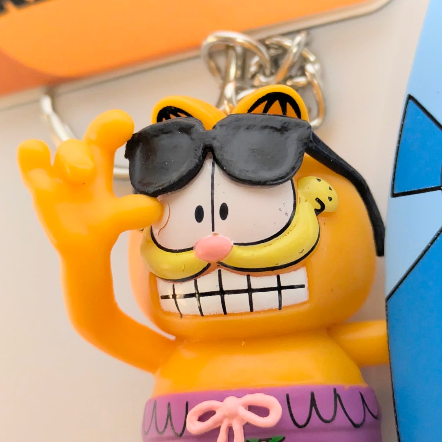 【 Garfield ( ガーフィールド ) 】 3D PVCキーホルダー 『 サーフィン♪ 』 〚アメリカン雑貨 アメトイ〛