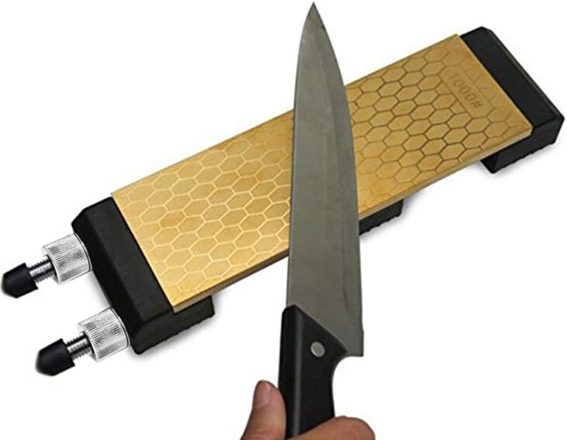 【人気商品】Newseego 万能砥石スタンド センター付 滑り止め固定台 ステンレス製砥石台 砥石用 調整可能 研ぎ石用 包丁 刀鍛冶 調整可能-ブラック