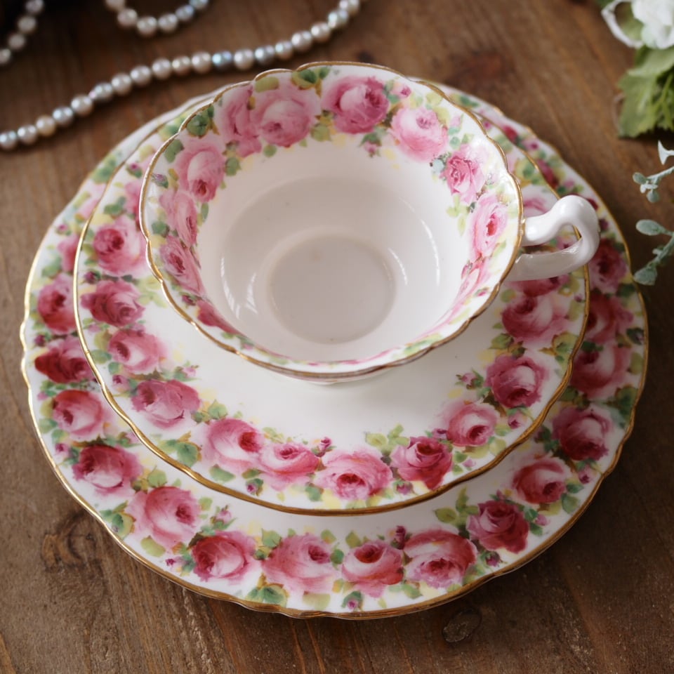 ロイヤルドルトン | antique FEELPORT アンティーク食器の専門店