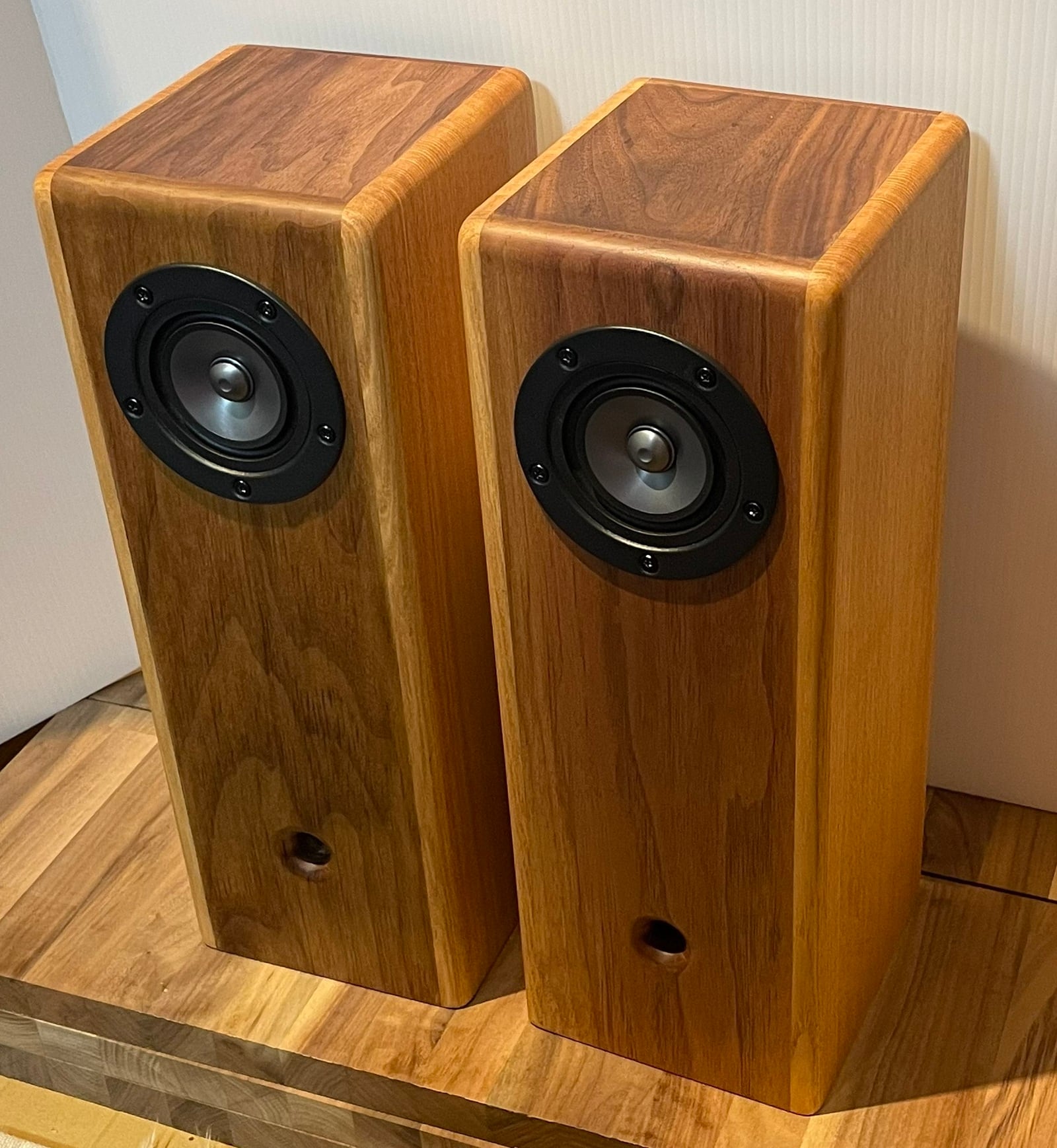 JuveAcoustics ユーヴェ アコースティクス