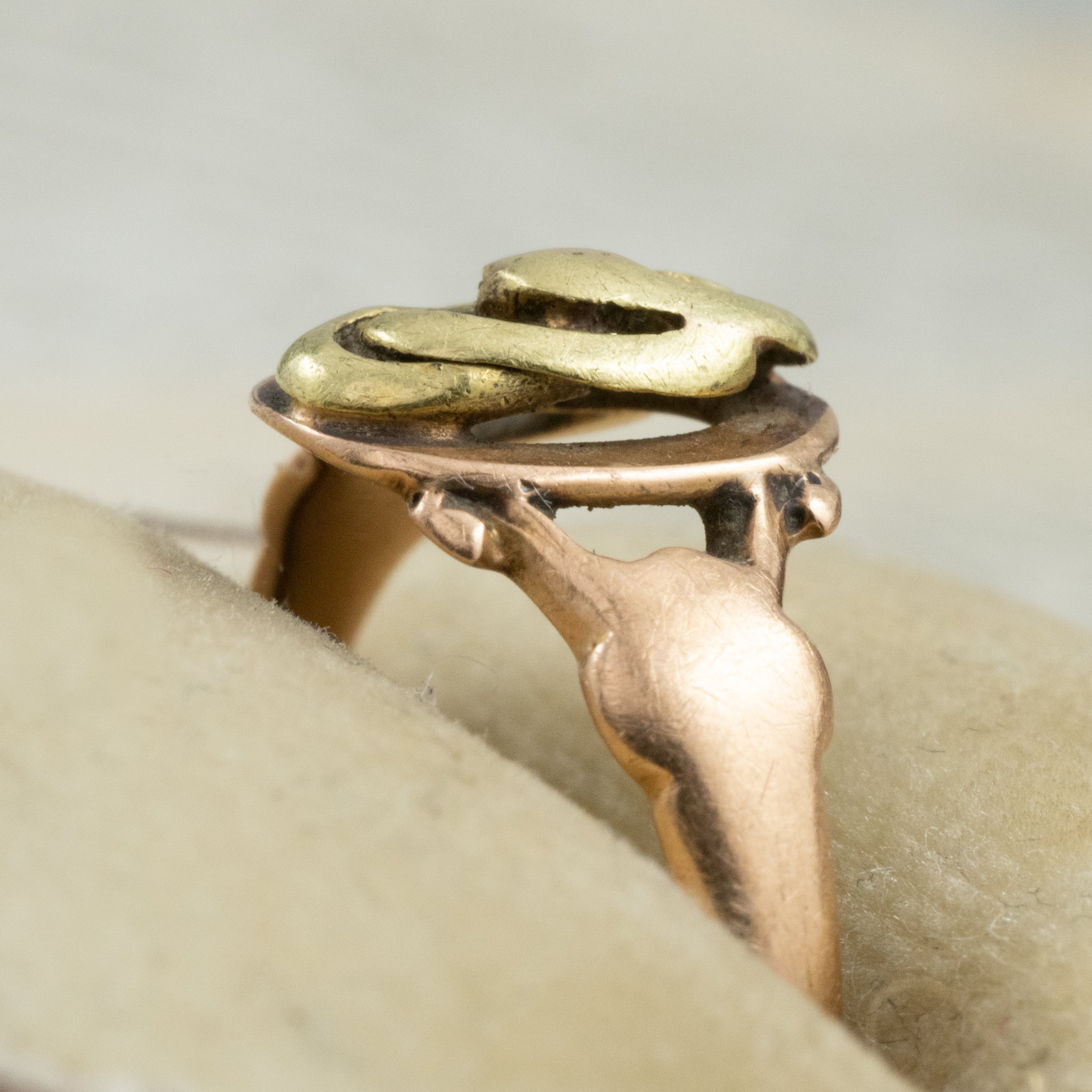 フランス アンティーク リング トゥールビヨン 渦巻 デザイン