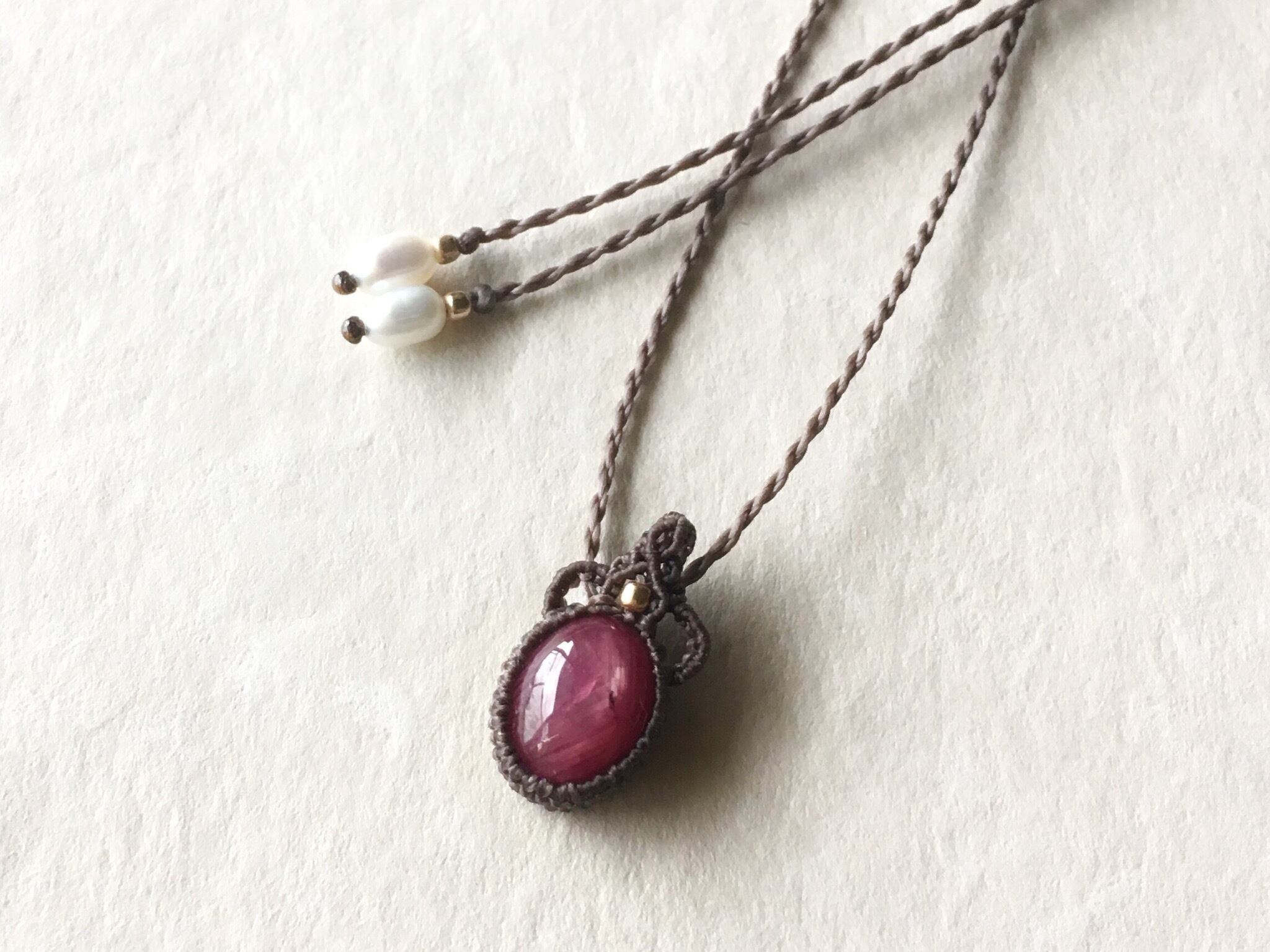 スタールビー macramé necklace