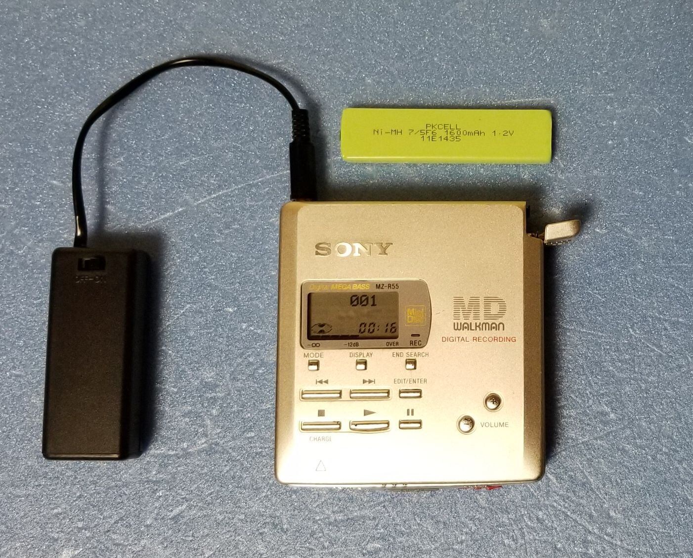 MDポータブルレコーダー SONY MZ R MDLP非対応 完動品・動作保証