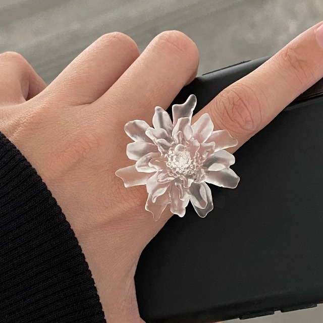 clear flower ring K870