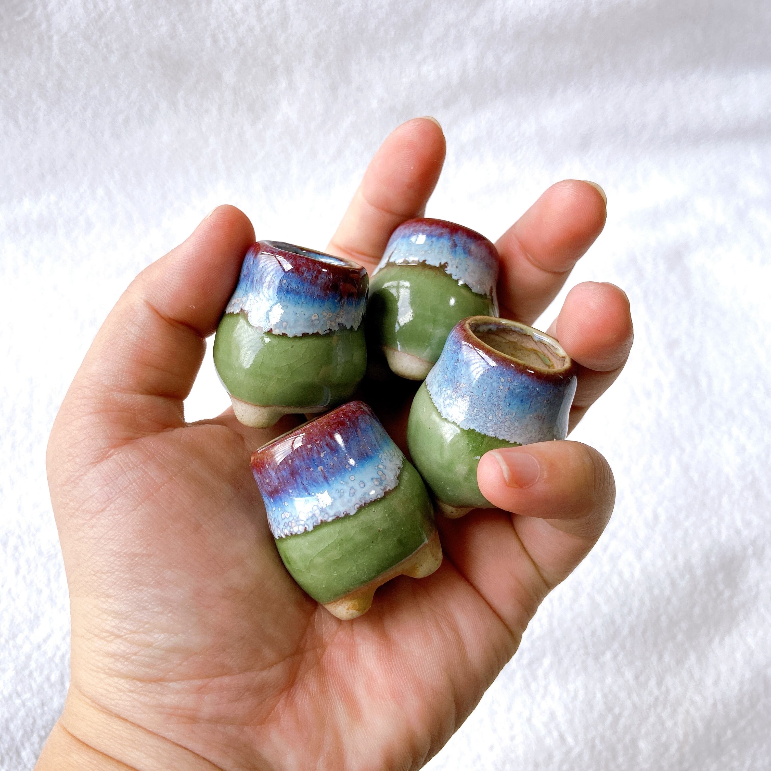 グラデーション&濃緑色の陶器製植木鉢 4点セット】 色味のアクセントが