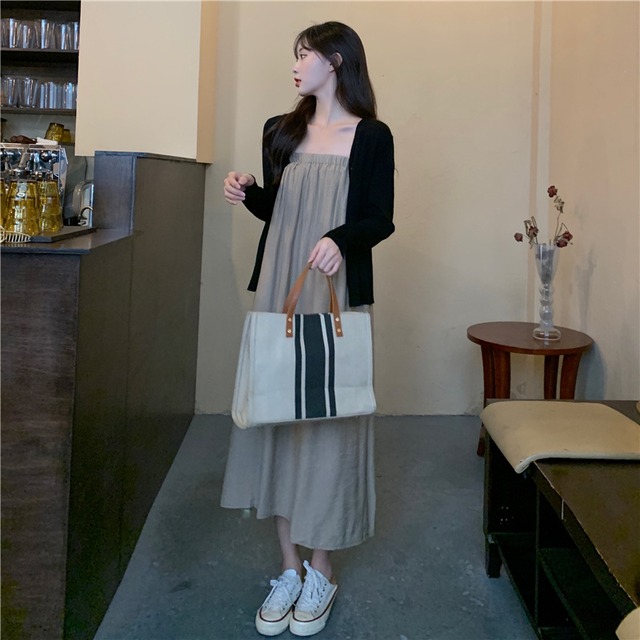 セットアップ 2点セット キャミソール ワンピース カーディガン トップス 膝下 ミモレ ミモレ丈 袖なし ノースリーブ 長袖 Aライン ハイウエスト 前開き 伸縮性 ツーピース かわいい 大人可愛い シンプル カジュアル 大人 おしゃれ お洒落 大人女子 ルーズ 無地 春 夏 秋 10代 20代 30代 レディース ママ マタニティ 通勤 学生 通学 デート お出かけ 女子会 休日 旅行 着回し 普段使い 重ね着 韓国 楽ちん ゆったり サイズ S M フリーサイズ 色展開 黒 ブラック ベージュ