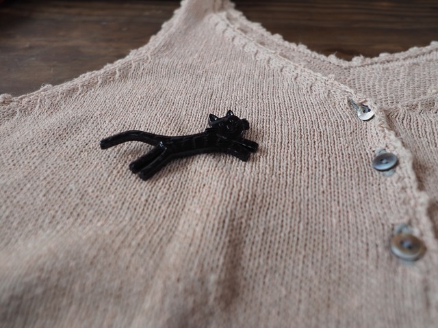 JAPAN old cat brooch