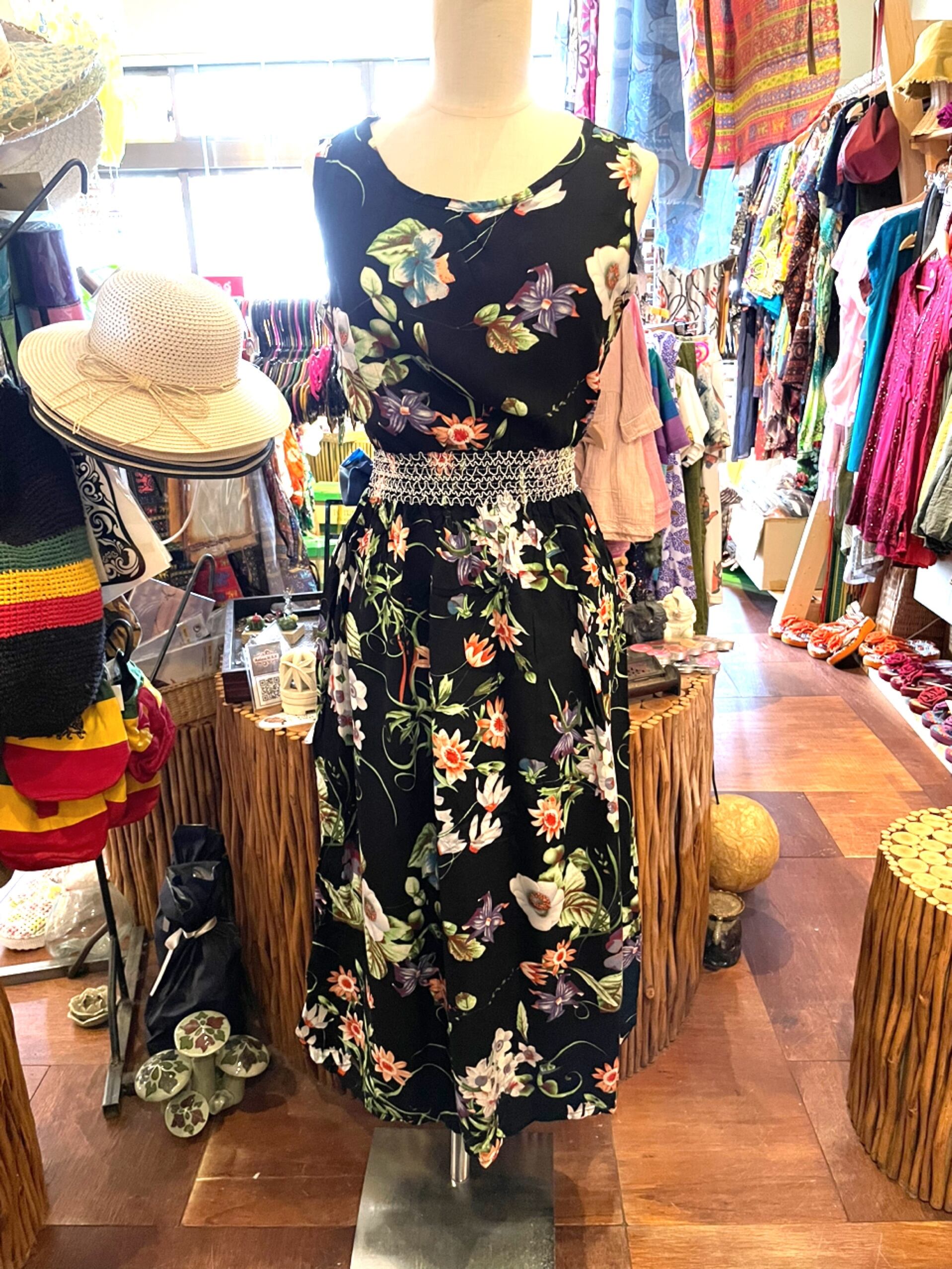 ワンピース ロングワンピース ノースリーブ タンクトップ 個性的 エスニックワンピース リゾートワンピース ワンピ カジュアル 大人 ブラック 春 夏 秋 ゆったり 体型カバー ナチュラルファッション アジアンファッション エスニックファッション アフリカンファッション