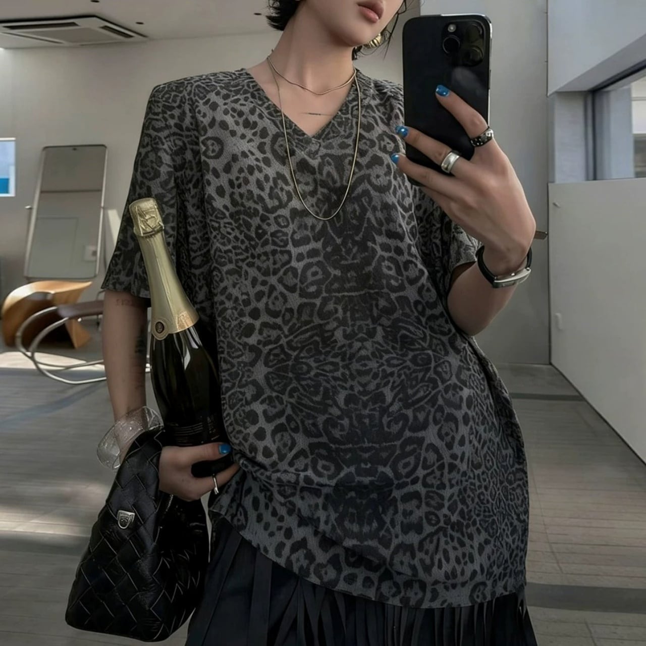 V-neck Leopard T-shirt 01398