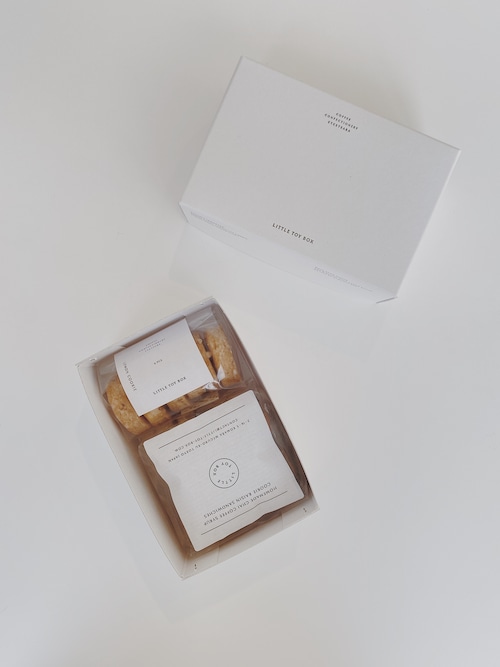 GIFT BOX SHORT ::: LEMON COOKIES ＆ RAISIN SAND